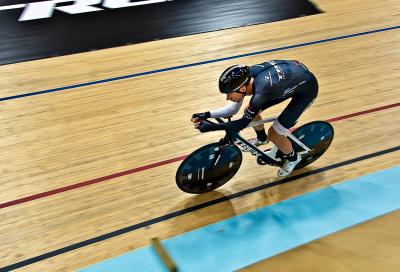 Jens Voigt sets new hour record