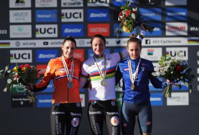 Il grande weekend di ciclocross: azzurri d'oro nella staffetta, bronzo storico di Silvia Persico, Pidcock coi superpoteri