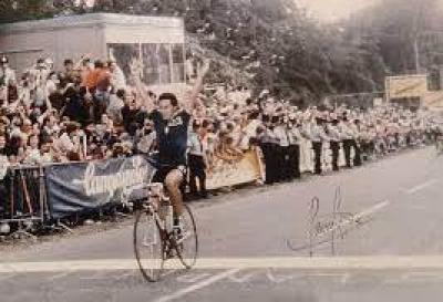 Saronni torna a pedalare sul circuito inglese che 40 anni fa lo rese celebre 