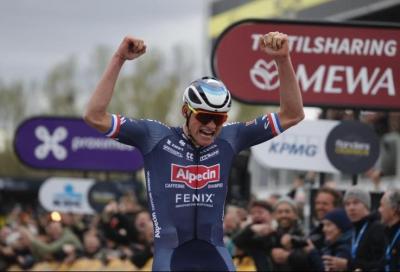Mathieu Van der Poel! Bis al Giro delle Fiandre