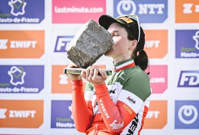 Elisa Longo Borghini conquista in solitaria la Parigi-Roubaix