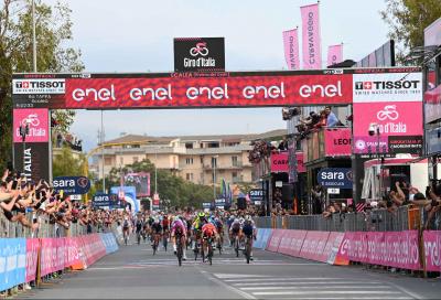 Giro d'Italia: Arnaud Démare, ancora lui! Vince allo sprint la sesta tappa