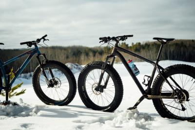 Snow bike, si pedala e ci si diverte anche sulla neve
