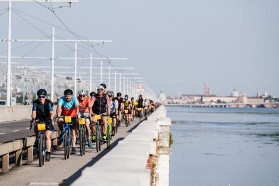 Pavè - Pedalando a Venezia, torna il bikefestival di narrazione sulla bicicletta