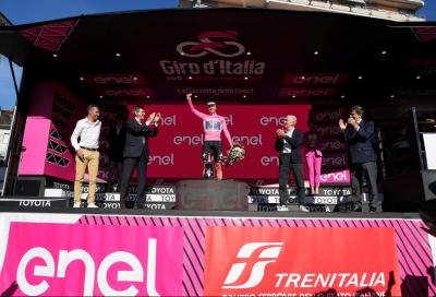 Giro d'Italia 2023, Tappa 1: vince Remco Evenepoel 