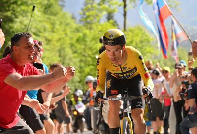 Primož Roglič dà spettacolo al Giro. Conquista la Tarvisio-Monte Lussari e la Maglia Rosa