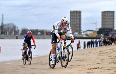 Spettacolo annunciato ad Anversa: 3 titani del ciclocross in gara, ma non è stata vera sfida